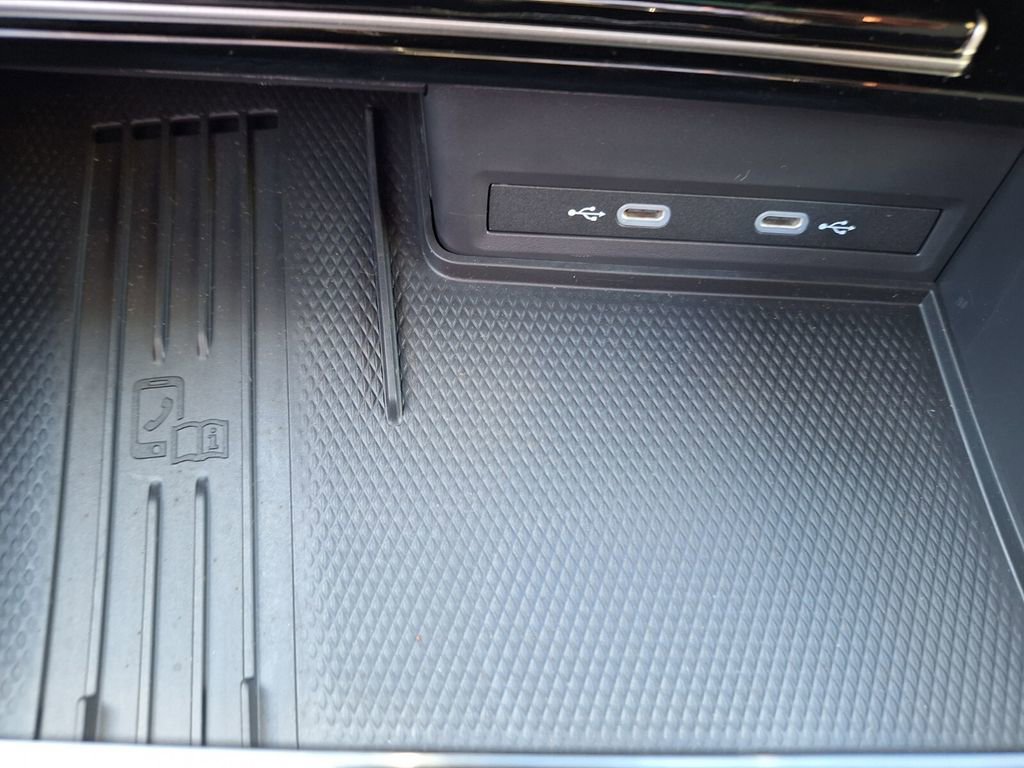 New 2026 Volkswagen Atlas Cross Sport SE image 17