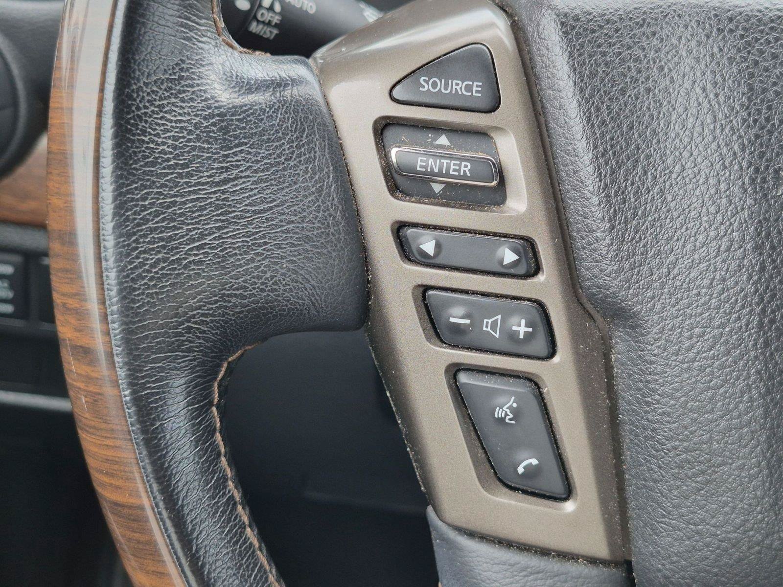 Used 2020 Nissan Titan Platinum Reserve AWD/4WD image 38