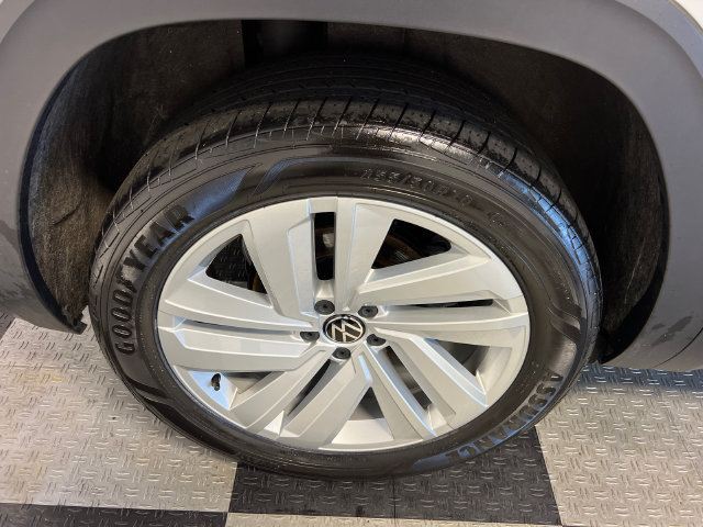 Certified 2023 Volkswagen Atlas Cross Sport SE FWD image 15
