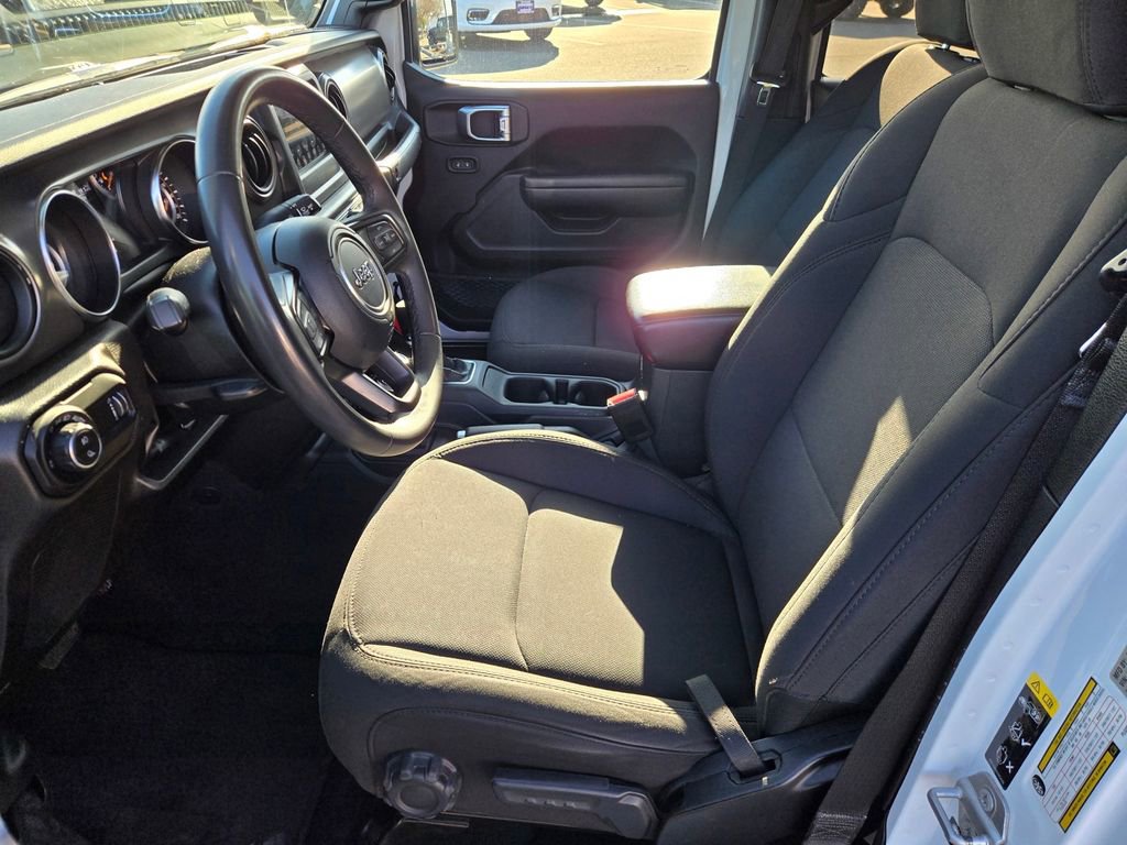 Used 2023 Jeep Gladiator Sport image 14