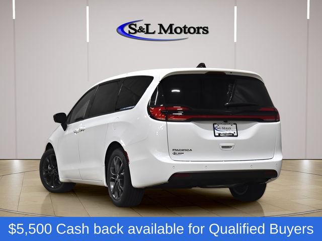 New 2026 Chrysler Pacifica Select FWD image 7
