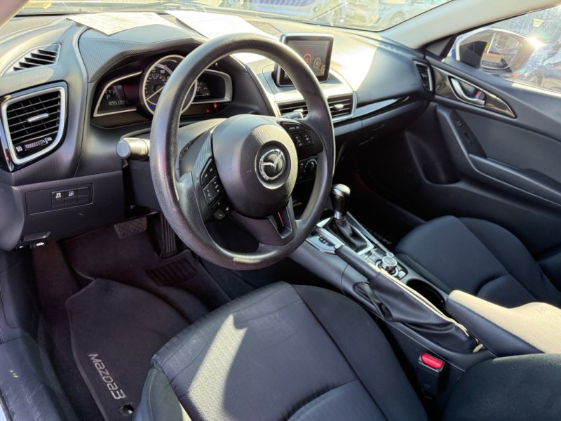 Used 2015 MAZDA MAZDA3 i Sport FWD image 11