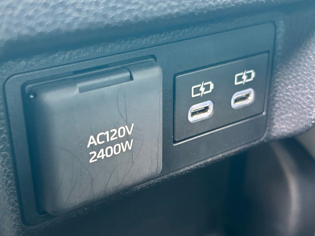 Used 2024 Toyota Tacoma 4x4 Double Cab Hybrid image 23