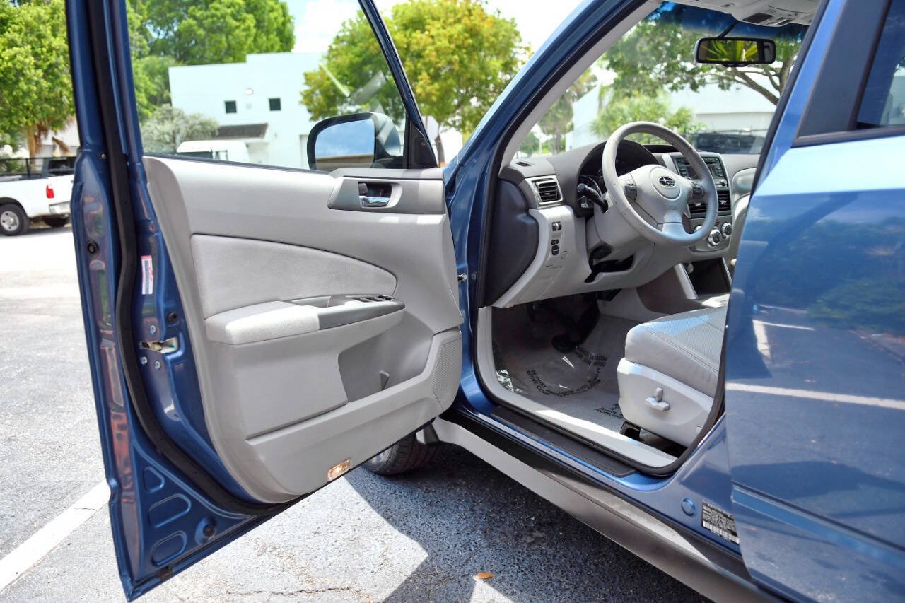 Used 2010 Subaru Forester 2.5X Limited AWD/4WD image 17
