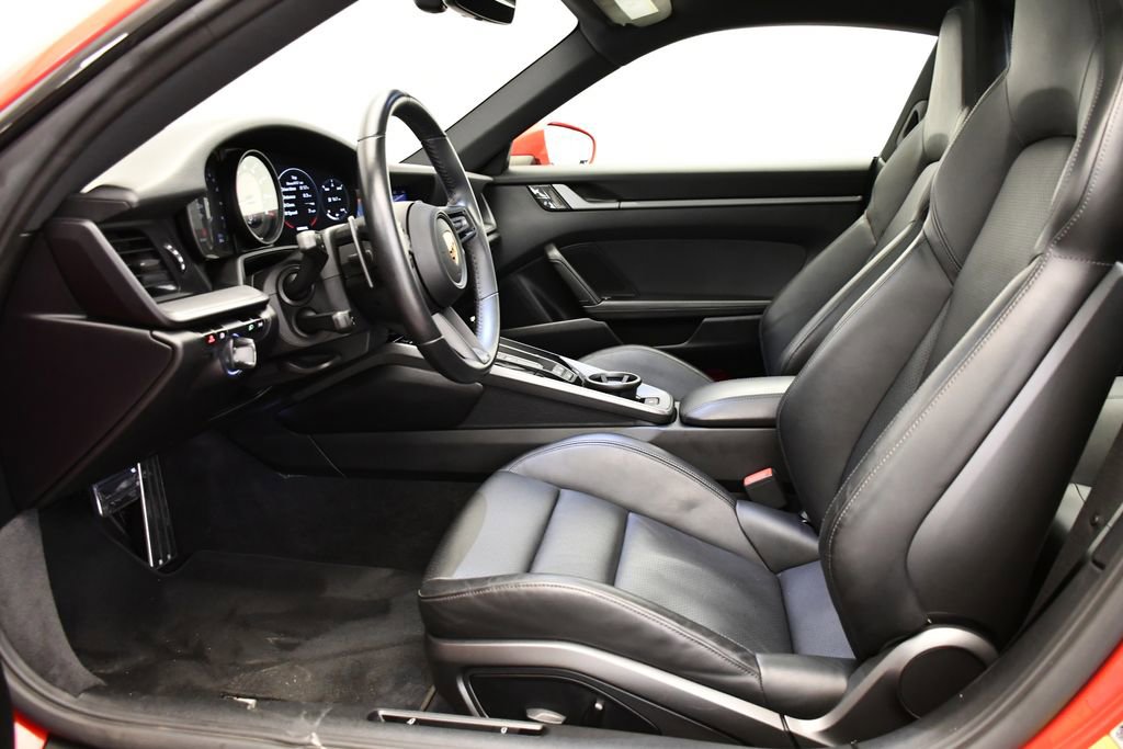 Used 2020 Porsche 911 Carrera S image 5