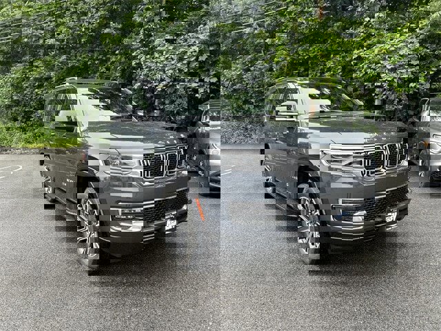 New 2025 Jeep Wagoneer 4WD w/ Premium Group I