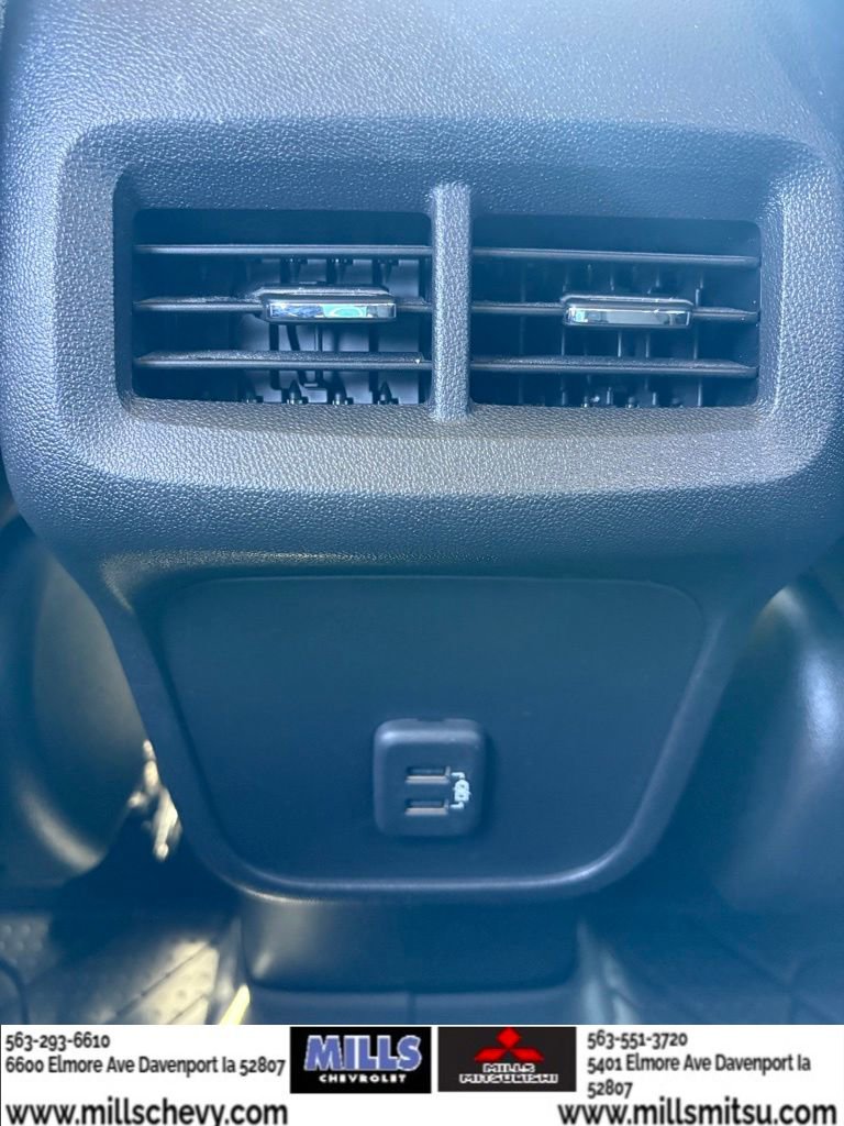 Used 2022 Chevrolet Equinox LT image 28