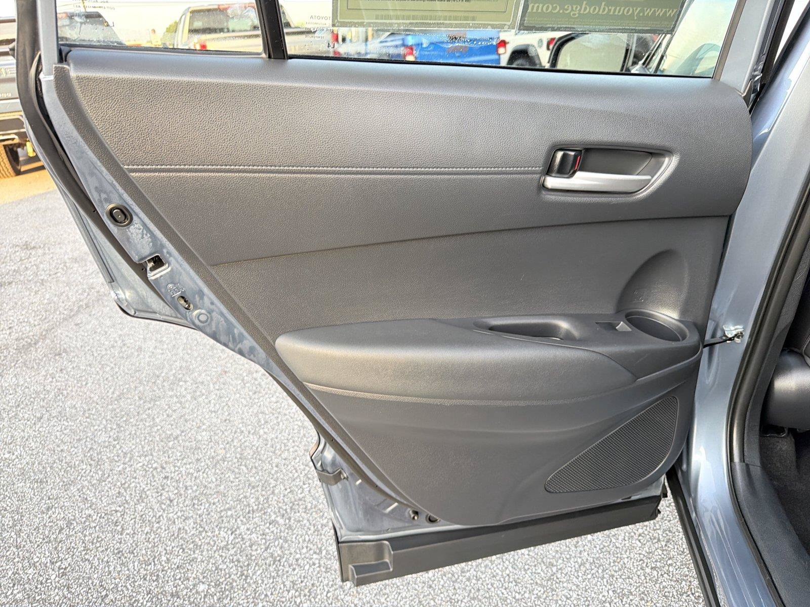 Used 2025 Toyota Corolla Cross XLE FWD image 20