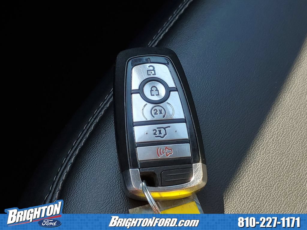 Used 2023 Ford Explorer XLT w/ Equipment Group 202A AWD/4WD image 32