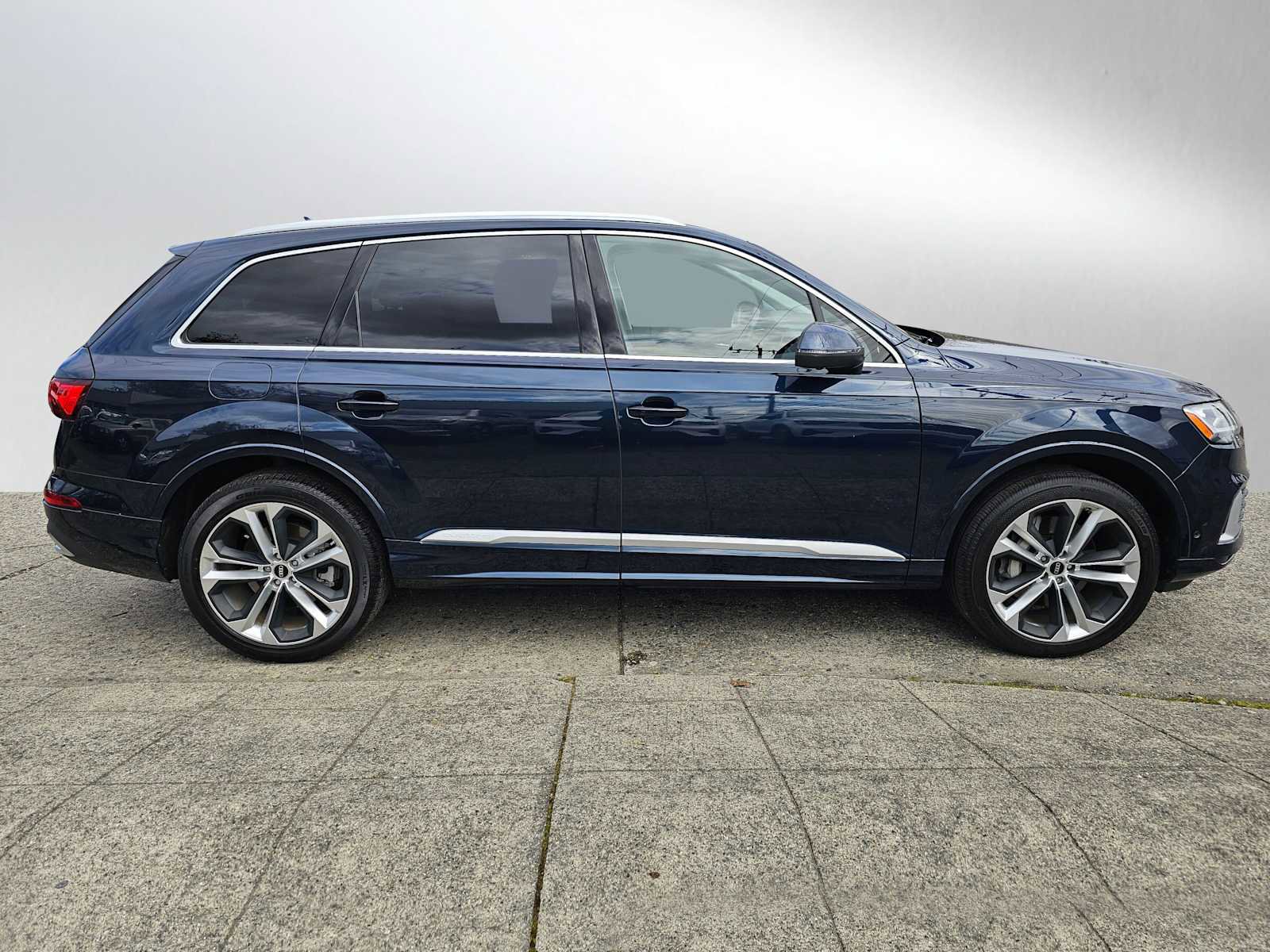Used 2023 Audi Q7 3.0T Premium Plus w/ Premium Plus Package image 2