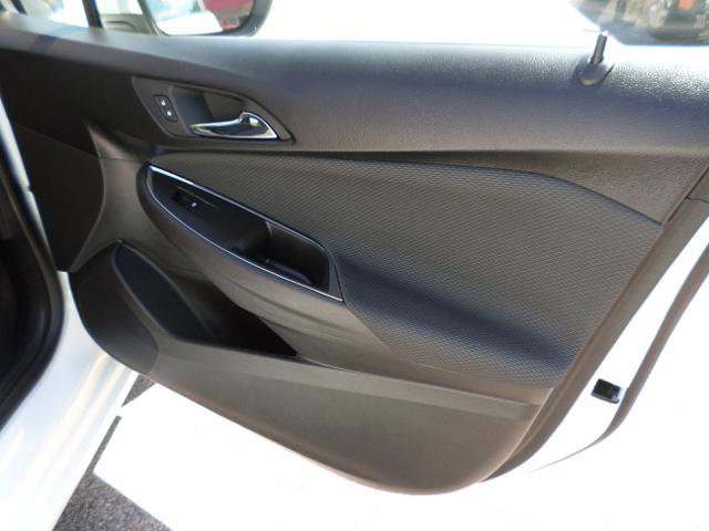 Used 2018 Chevrolet Cruze LT w/ Convenience Package image 32