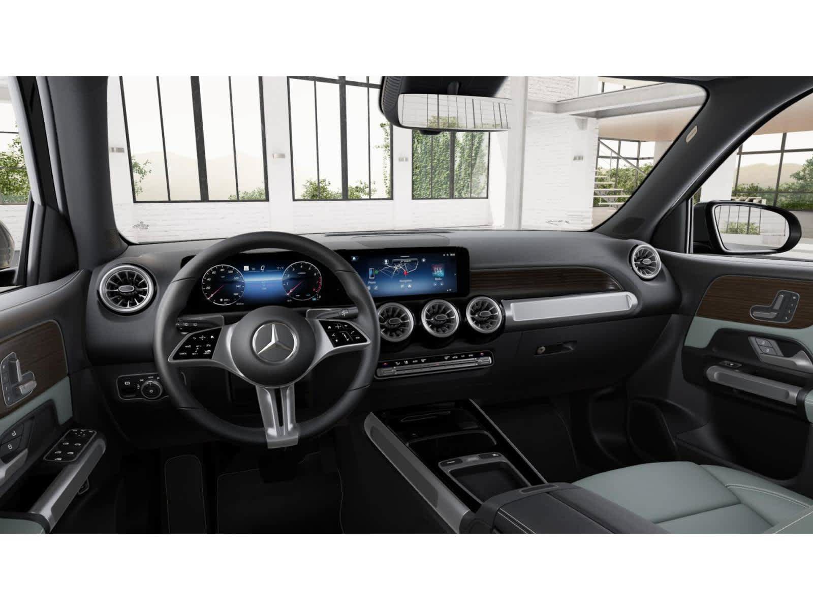 New 2026 Mercedes-Benz GLB 250 image 3