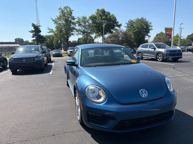 Used 2019 Volkswagen Beetle 2.0T S FWD image 9