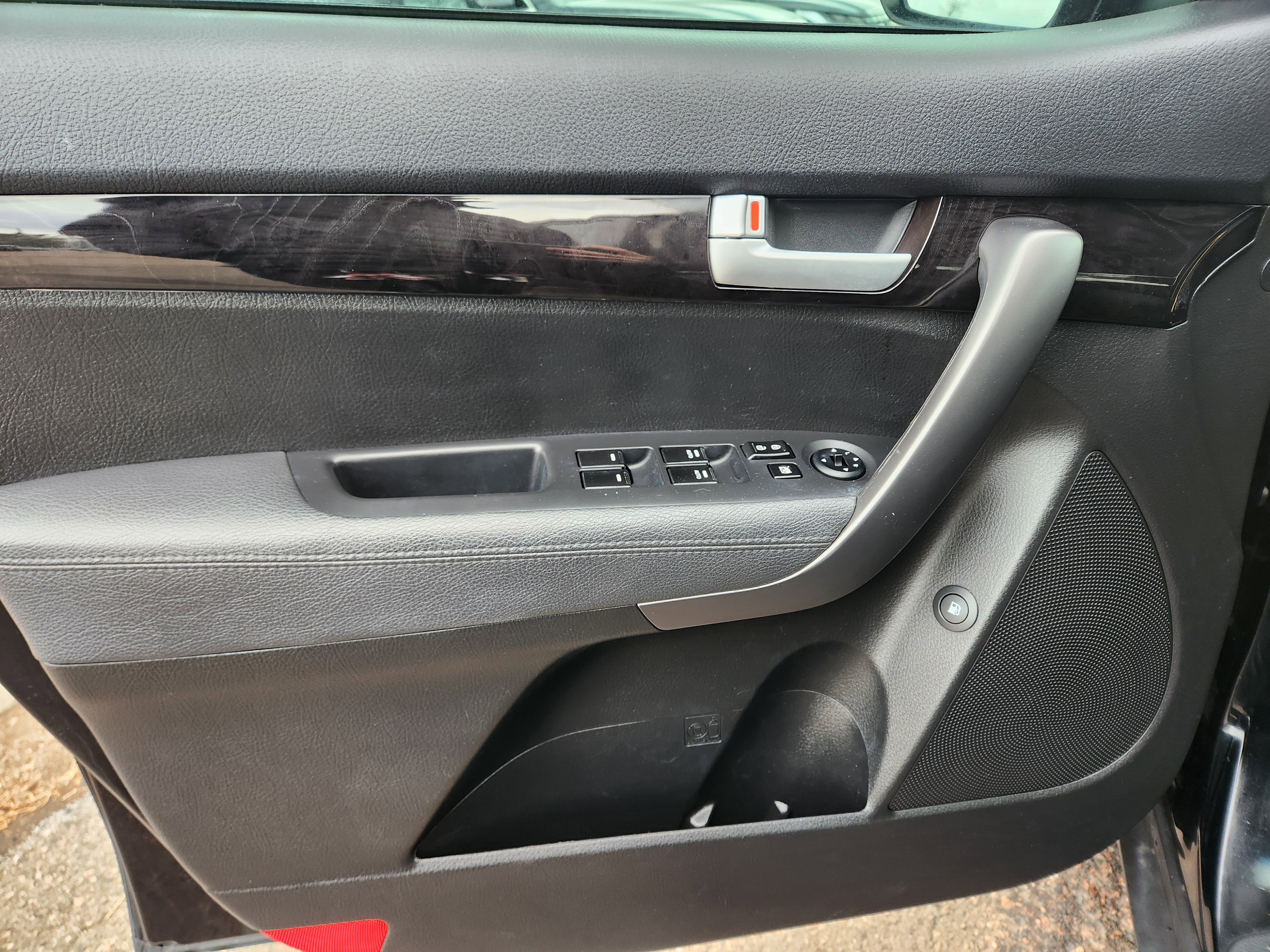 Used 2015 Kia Sorento EX image 6