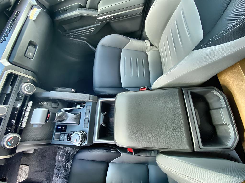 New 2025 Toyota Tacoma TRD Off-Road image 22