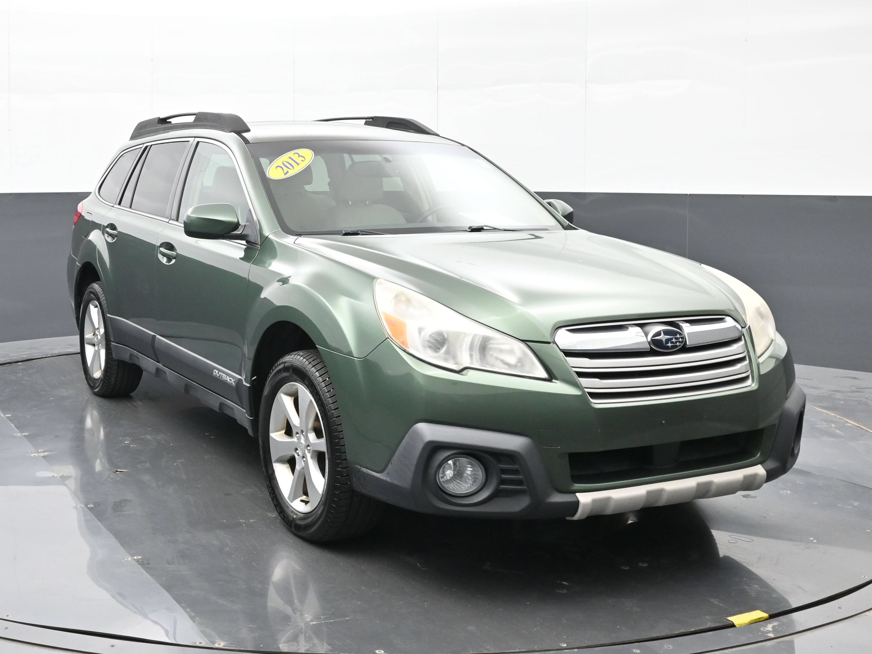 Used 2013 Subaru Outback 2.5i Limited w/ Moonroof Pkg AWD/4WD image 6