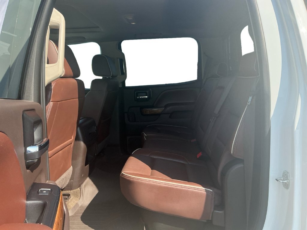 Used 2016 Chevrolet Silverado 2500 High Country w/ High Country Premium Package AWD/4WD image 21
