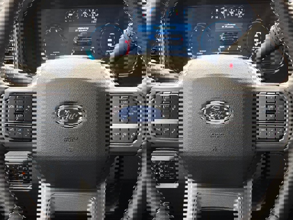 New 2025 Ford F350 Lariat w/ FX4 Off-Road Package image 17