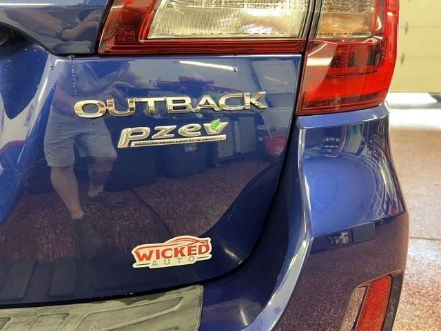 Used 2016 Subaru Outback 2.5i Premium AWD/4WD image 5