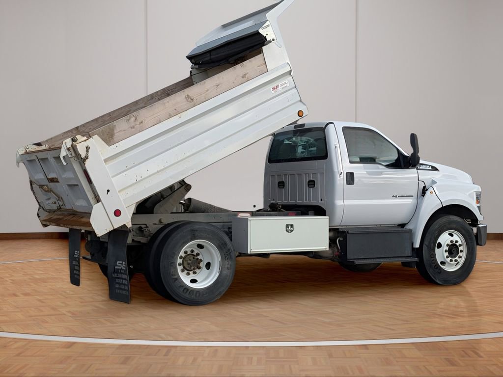 Used 2022 Ford F650 2WD Regular Cab Super Duty image 5