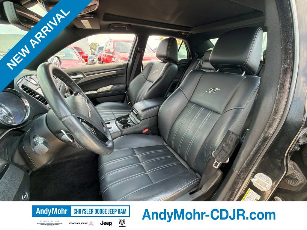 Used 2014 Chrysler 300 S w/ Light Group RWD image 7