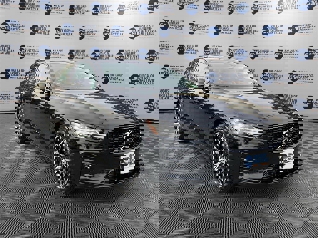 Certified 2024 Volvo S60 B5 Core image 7