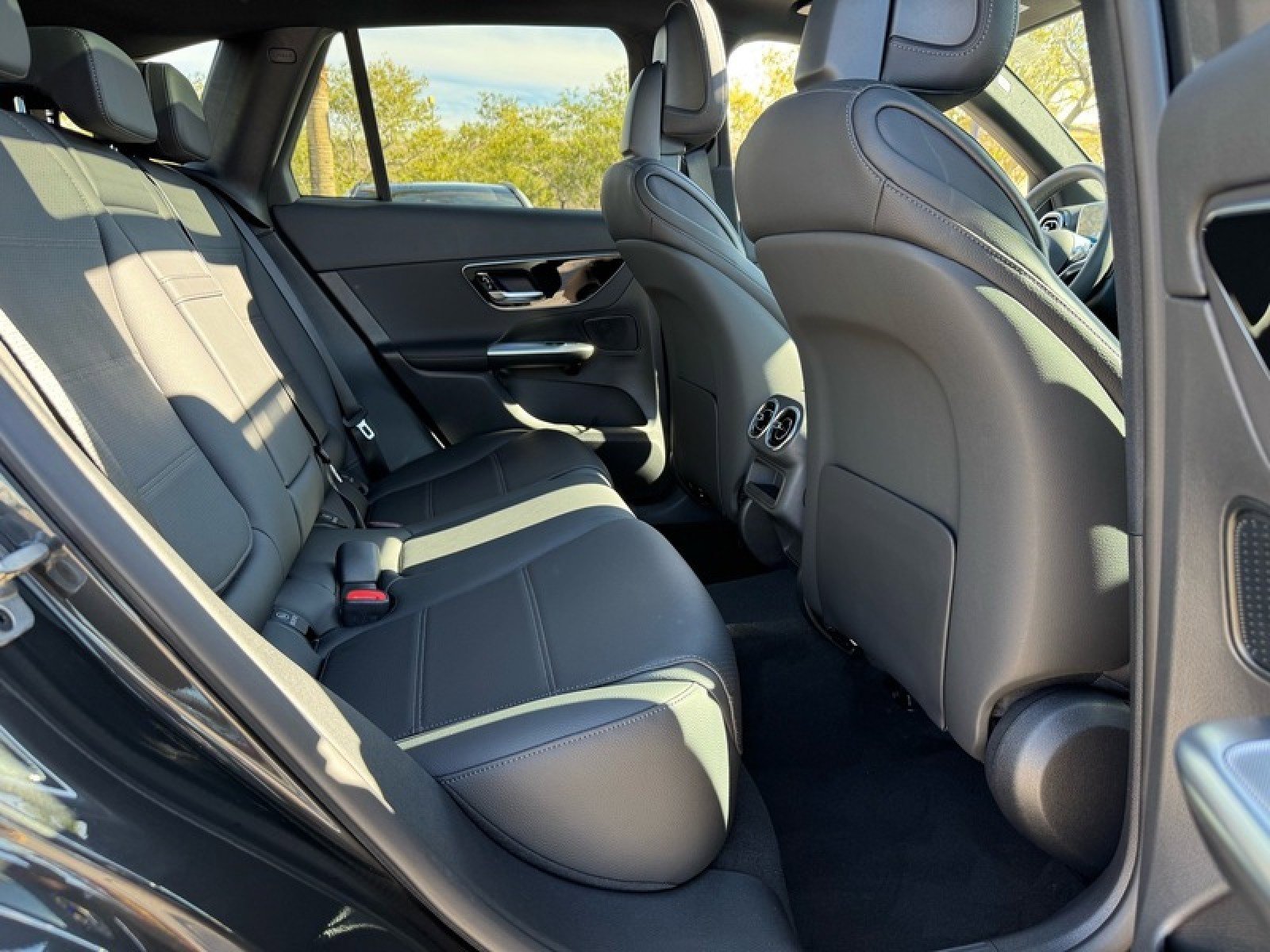 New 2026 Mercedes-Benz GLC 300 image 17