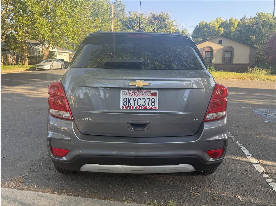 Used 2019 Chevrolet Trax LT w/ LT Convenience Package FWD image 6