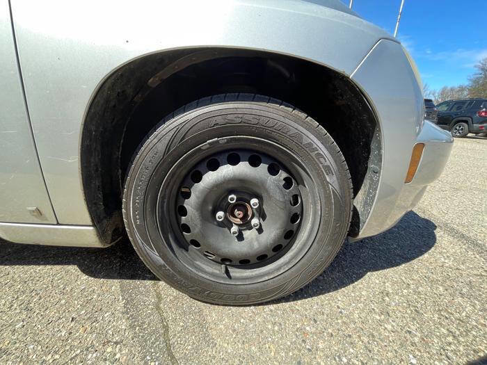 Used 2009 Chevrolet HHR LS FWD image 19