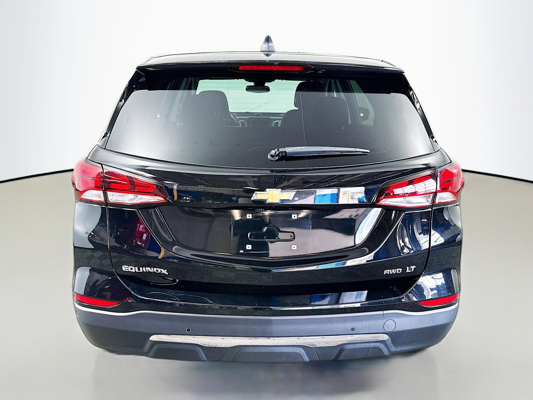 Used 2022 Chevrolet Equinox LT w/ Driver Convenience Package image 6