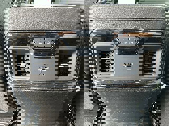 New 2025 GMC Sierra 1500 AT4 w/ AT4 Premium Package image 22