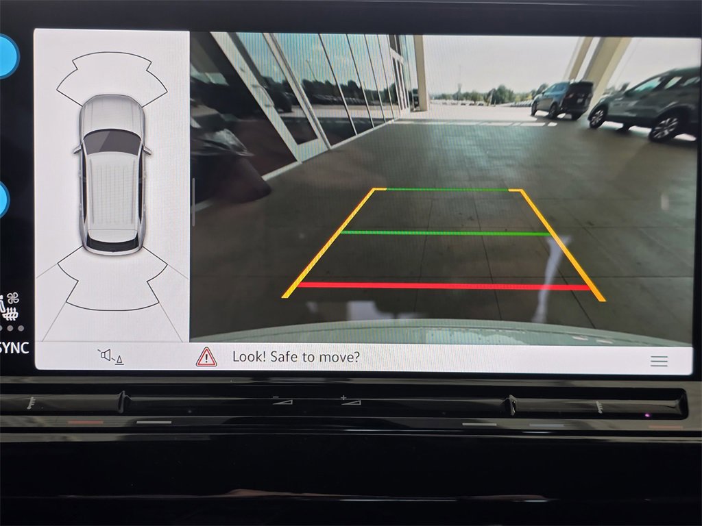 New 2026 Volkswagen Atlas Cross Sport SE image 14