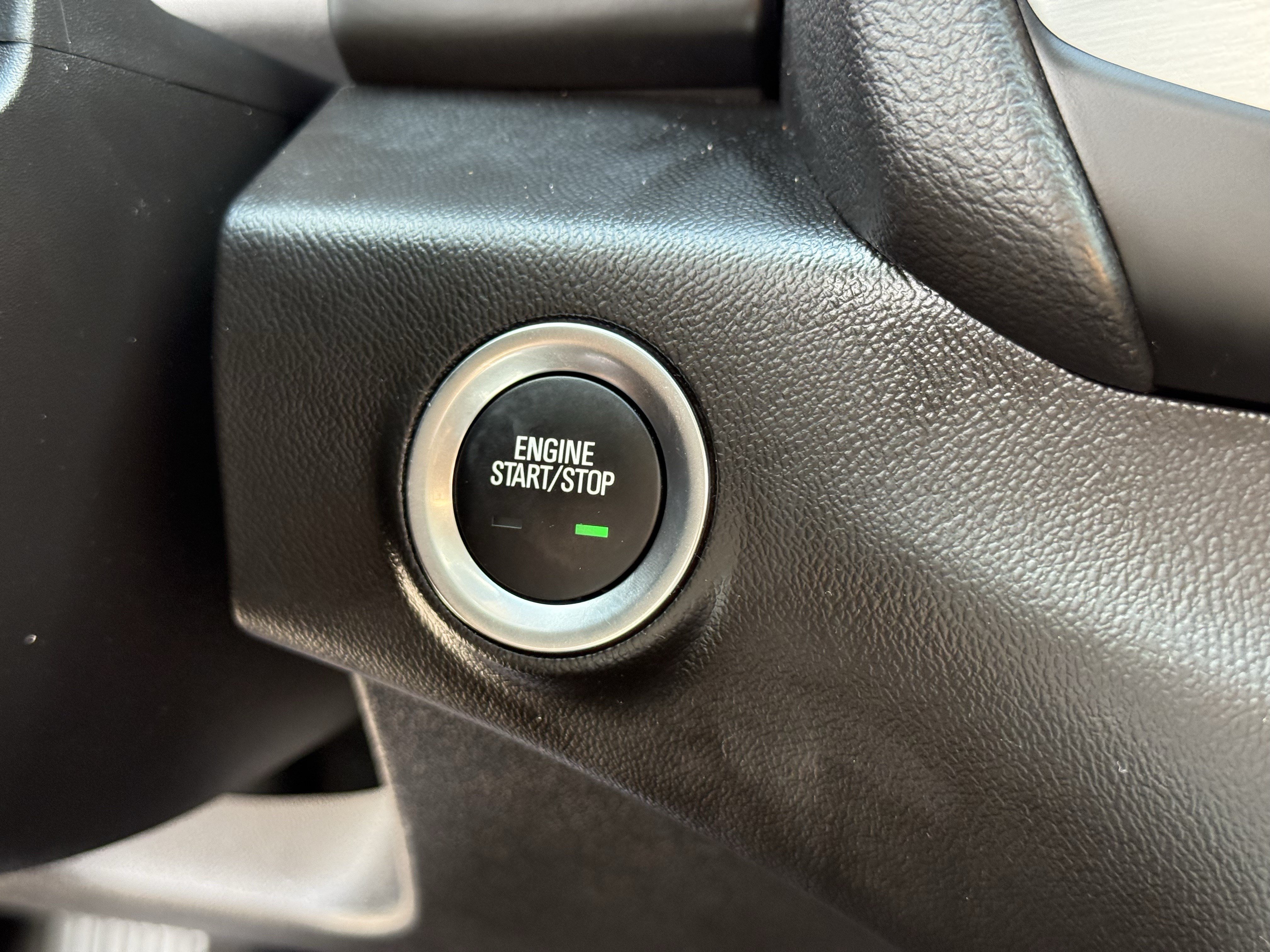 Used 2024 GMC Terrain SLE AWD/4WD image 24