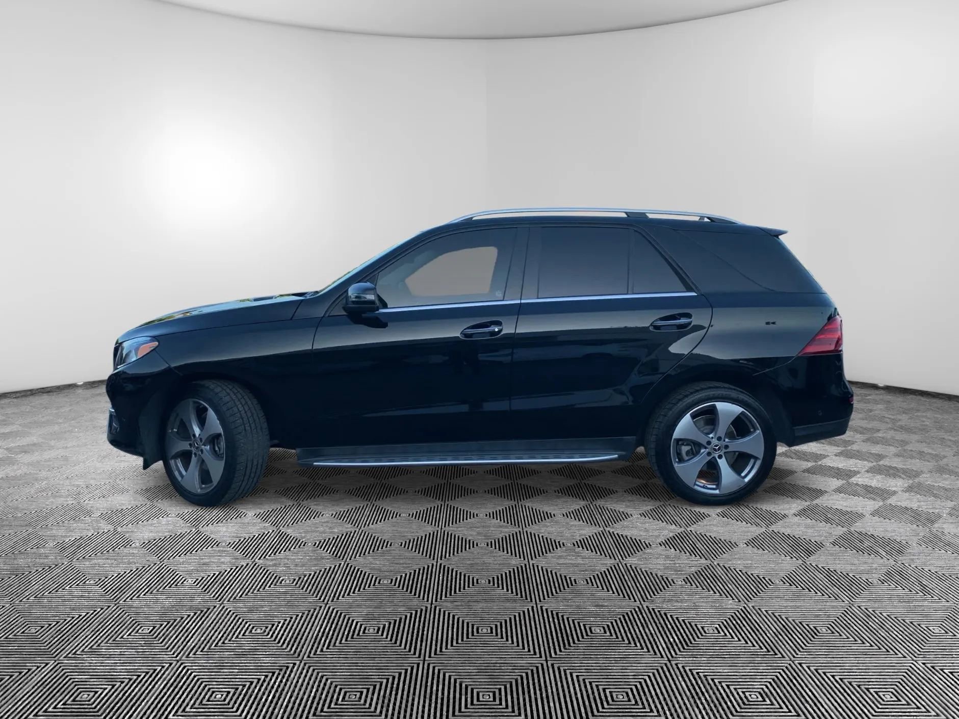 Used 2018 Mercedes-Benz GLE 350 image 9