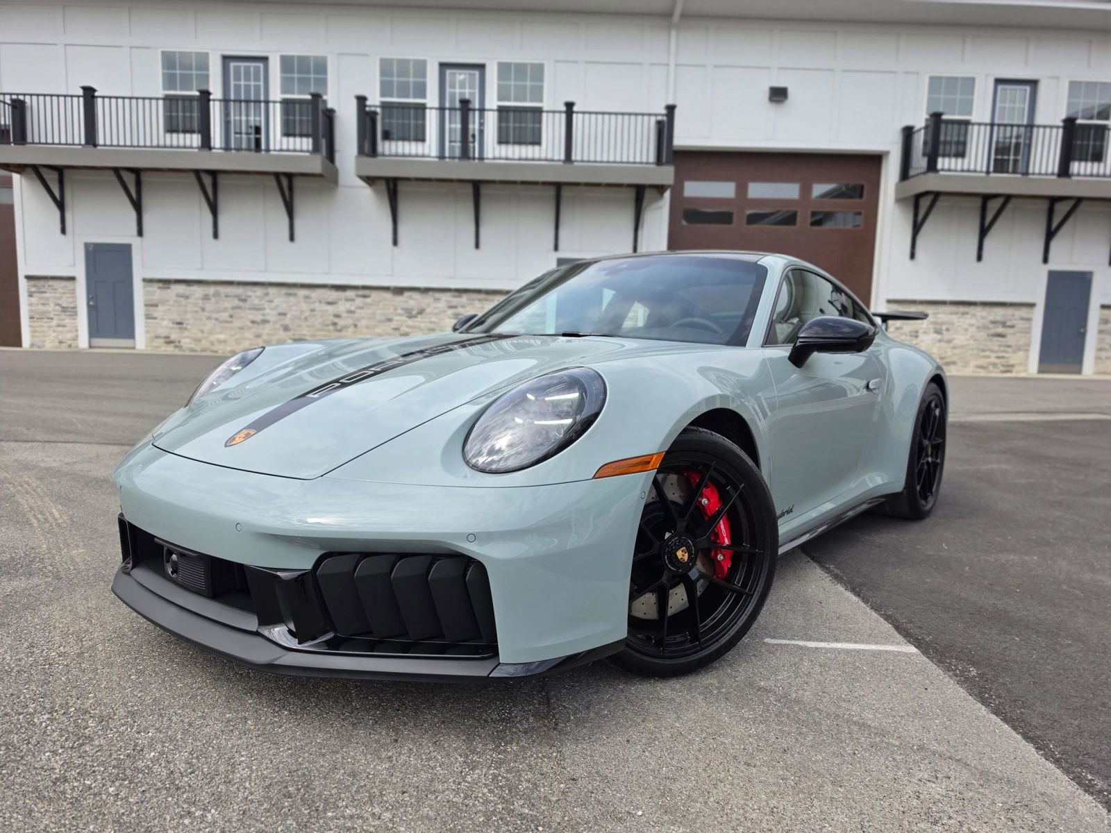 Used 2025 Porsche 911 Carrera 4 GTS AWD/4WD image 90