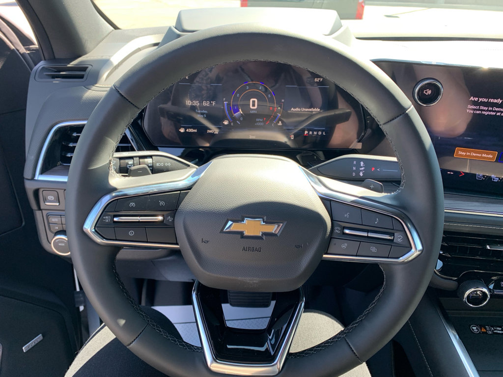 New 2026 Chevrolet Suburban Premier AWD/4WD image 21