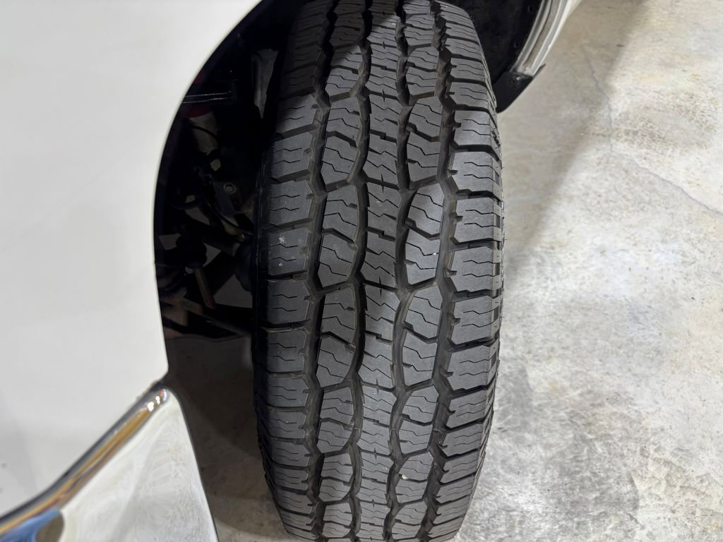 Used 2018 Chevrolet Silverado 2500 W/T w/ Snow Plow Prep Package image 27