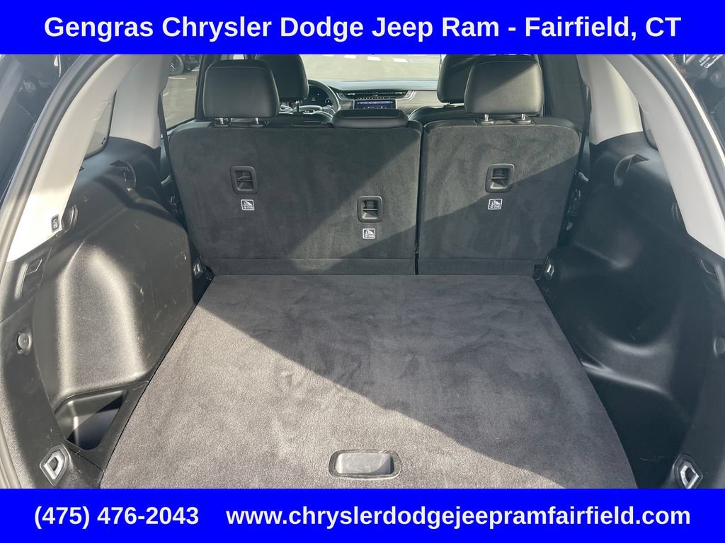 Used 2023 Jeep Grand Cherokee Limited w/ Luxury Tech Group II AWD/4WD image 27