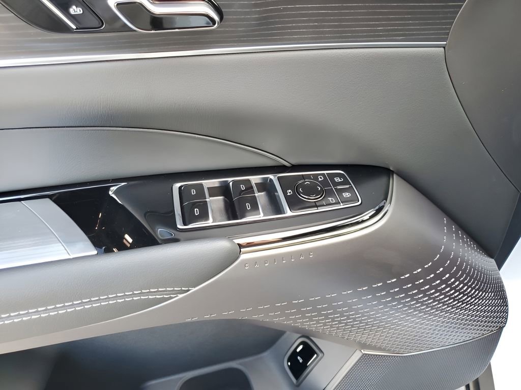 New 2026 Cadillac Lyriq Sport image 27