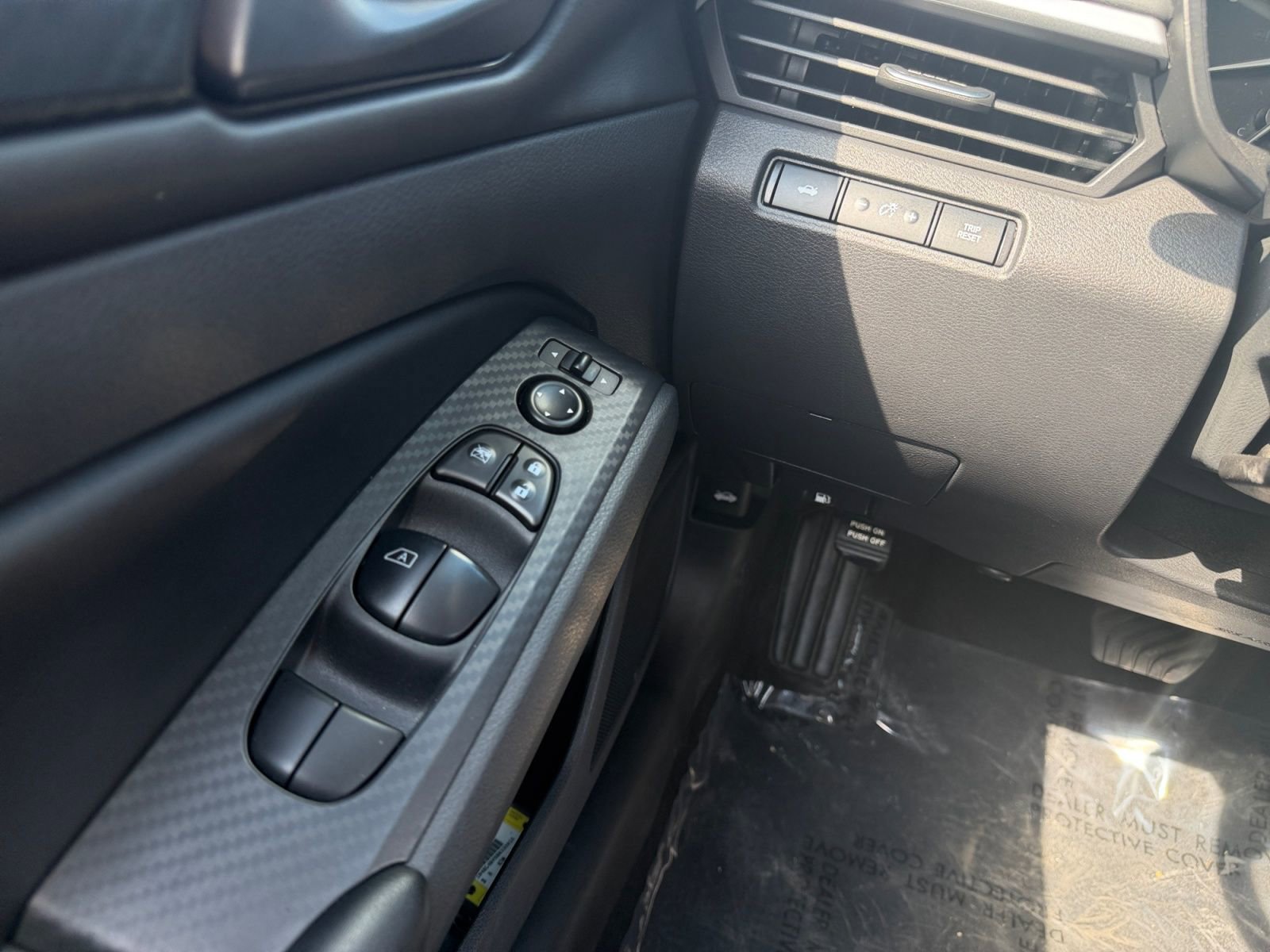 Used 2025 Nissan Altima 2.5 S image 22