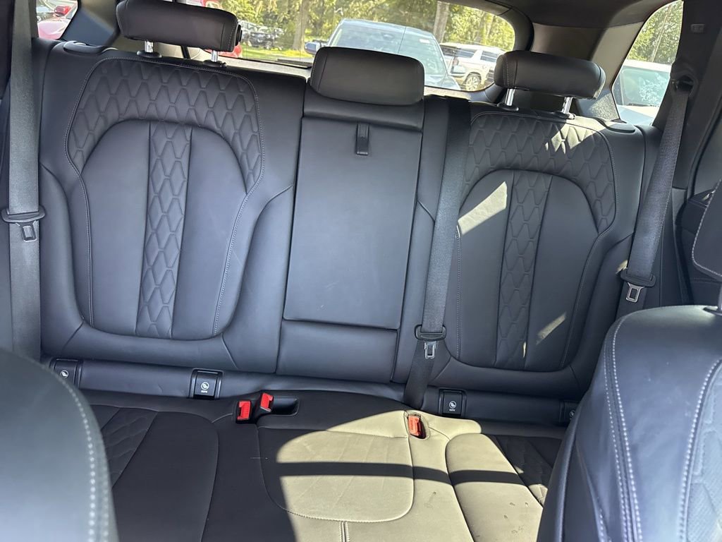 Used 2022 BMW X5 xDrive45e w/ M Sport Package image 11