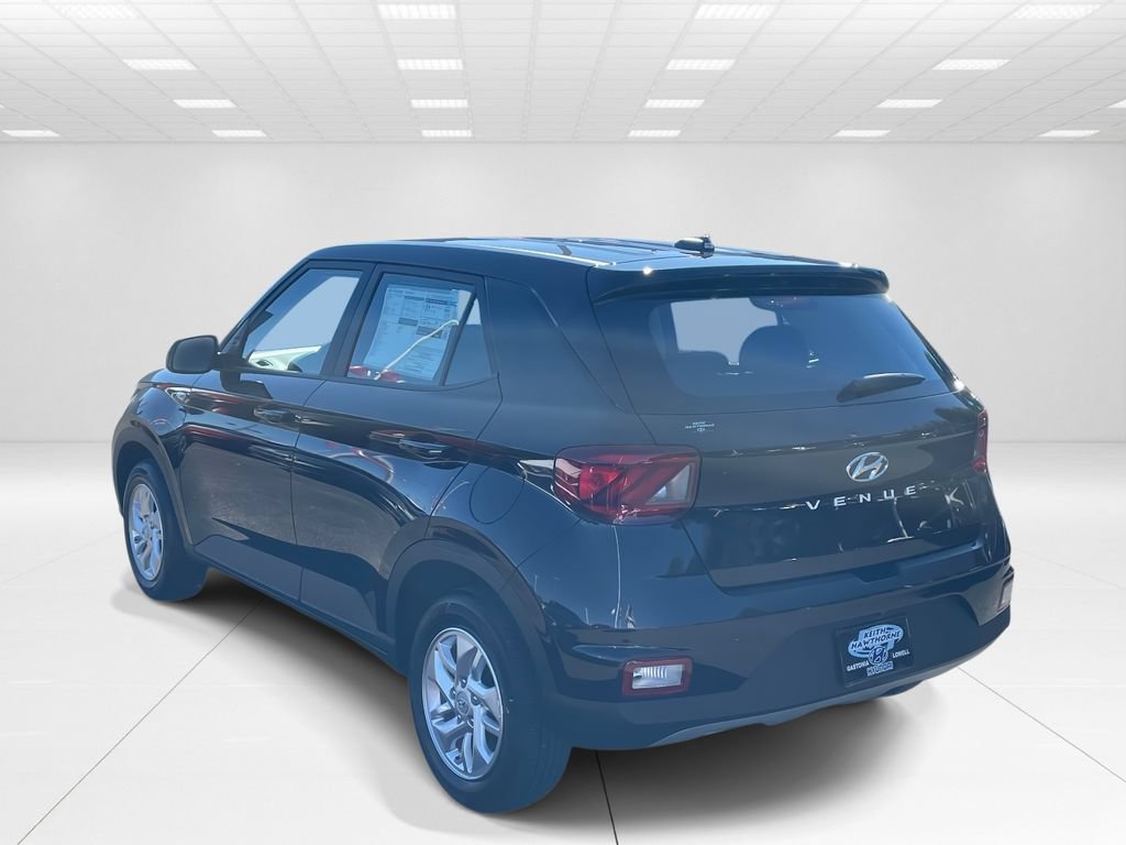 New 2026 Hyundai Venue SE FWD image 5