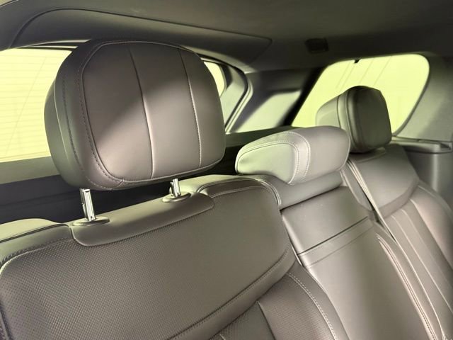 New 2025 Land Rover Range Rover SE image 27