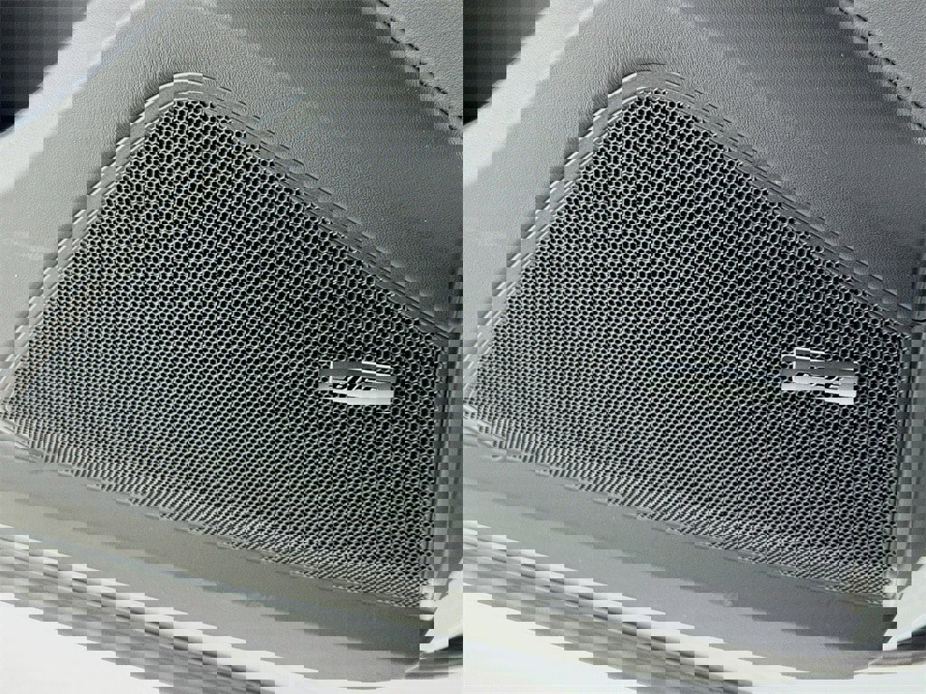 New 2026 Porsche Cayenne Turbo image 12