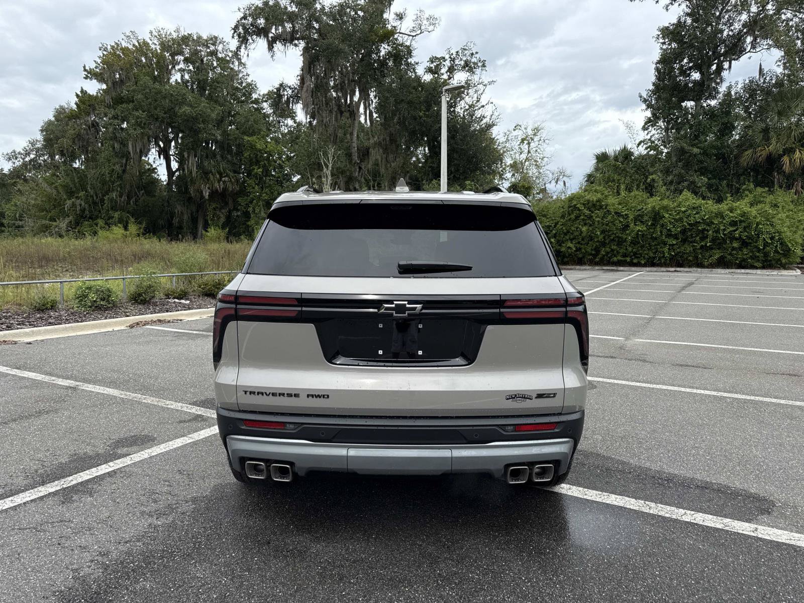 New 2027 Chevrolet Traverse Z71 w/ Enhanced Driving Package AWD/4WD image 4