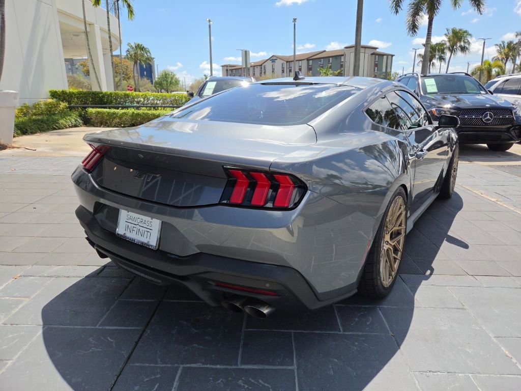 Used 2025 Ford Mustang GT Premium image 9