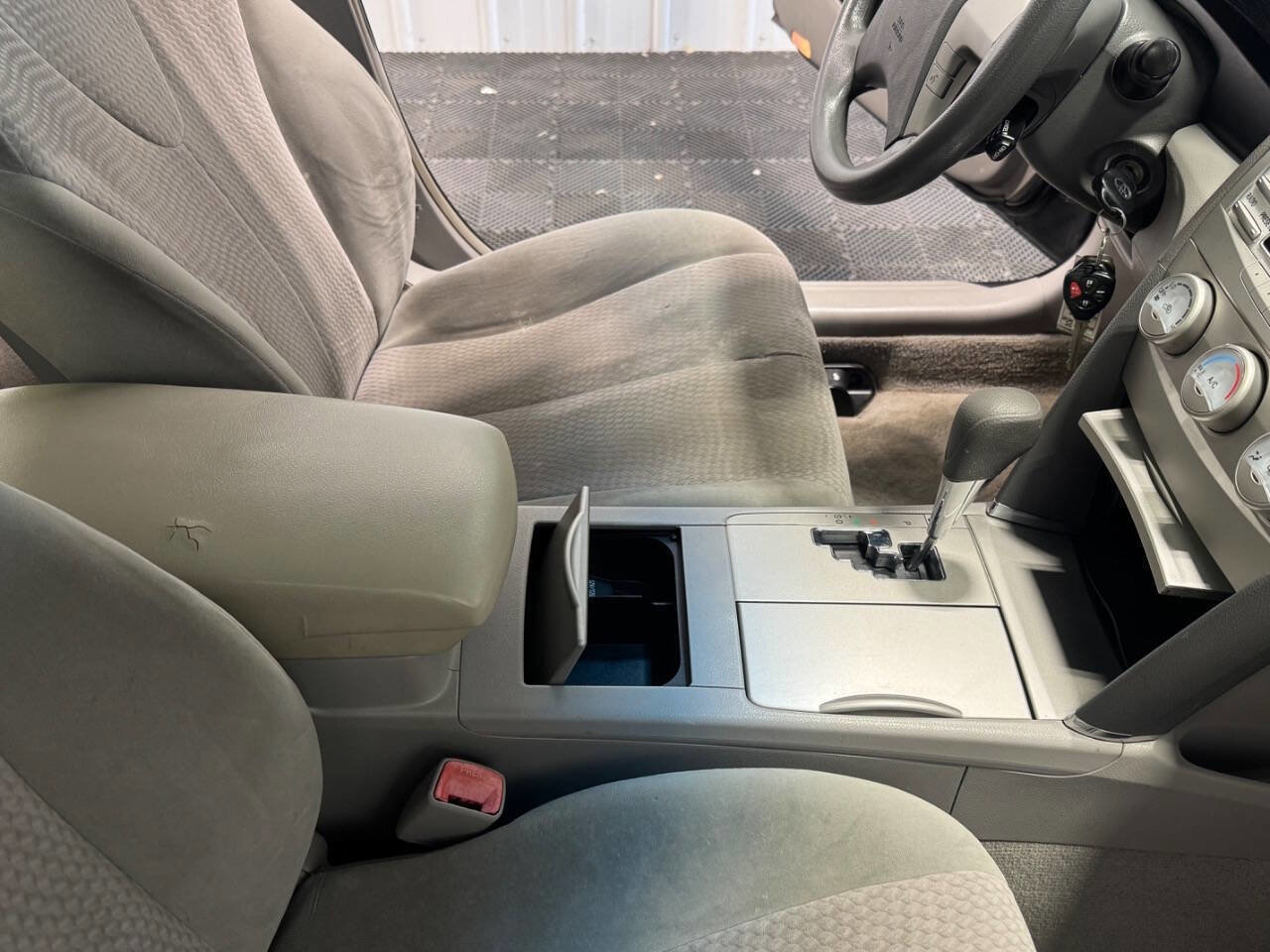 Used 2011 Toyota Camry LE w/ LE Extra-Value Pkg image 20