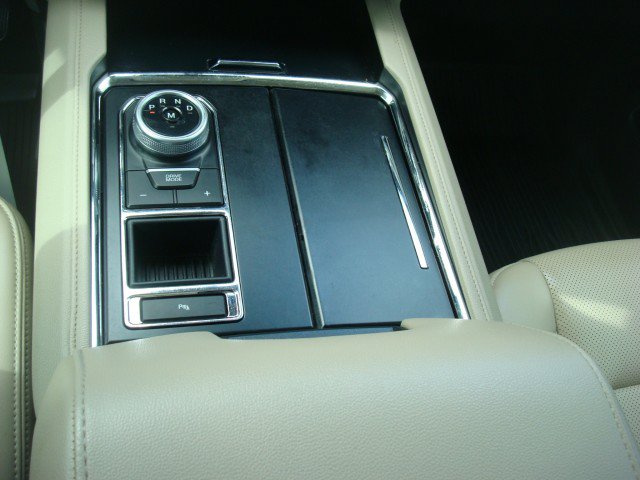 Used 2024 Ford Expedition XLT RWD image 21