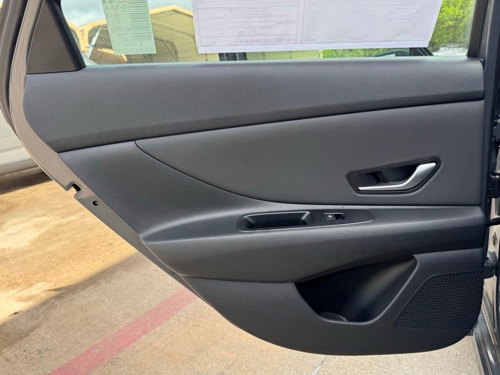 New 2026 Hyundai Elantra Limited image 24