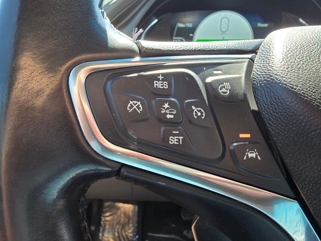 Used 2020 Chevrolet Bolt Premier w/ Infotainment Package FWD image 5